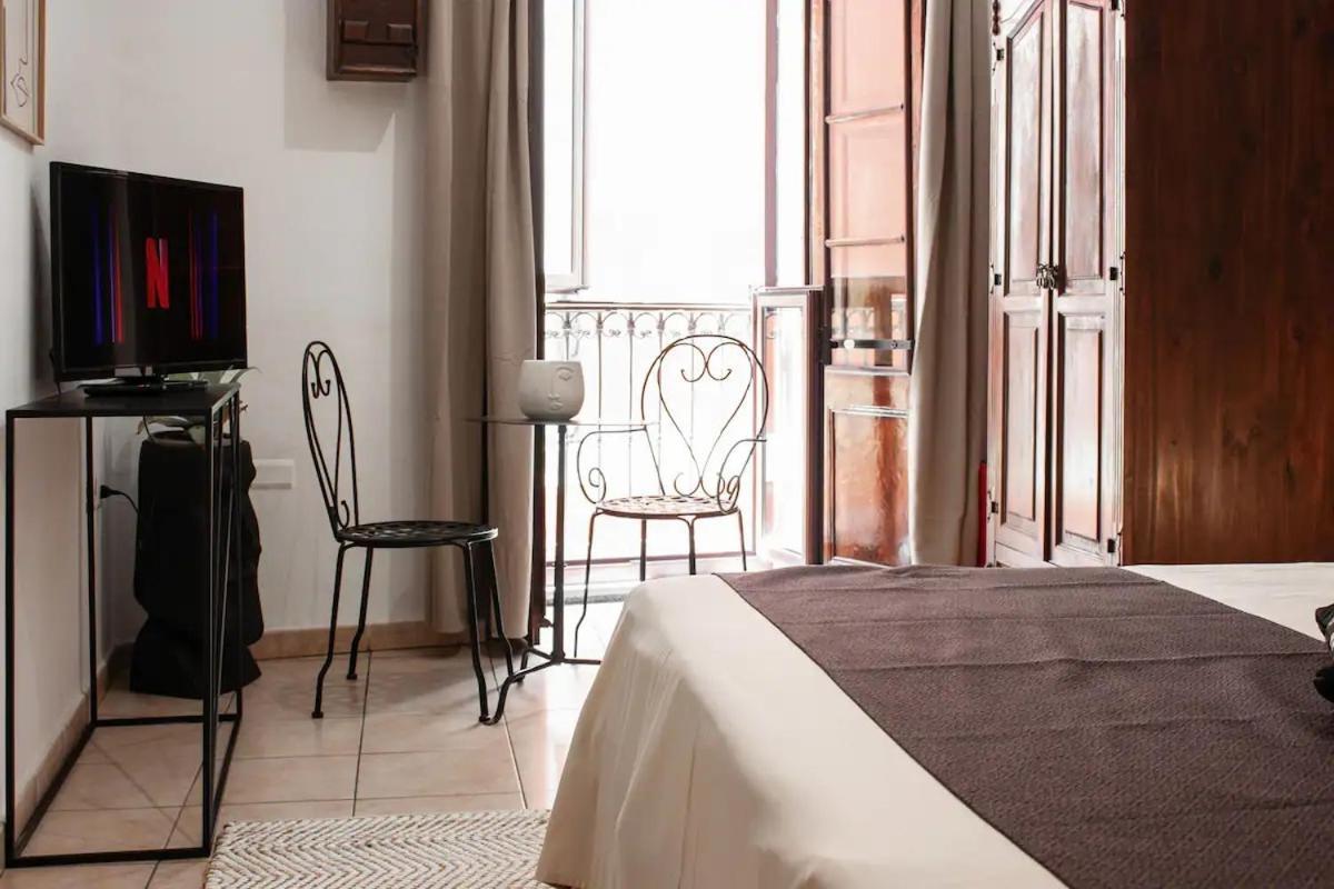 Castello'S Rooms Cagliari Exterior photo