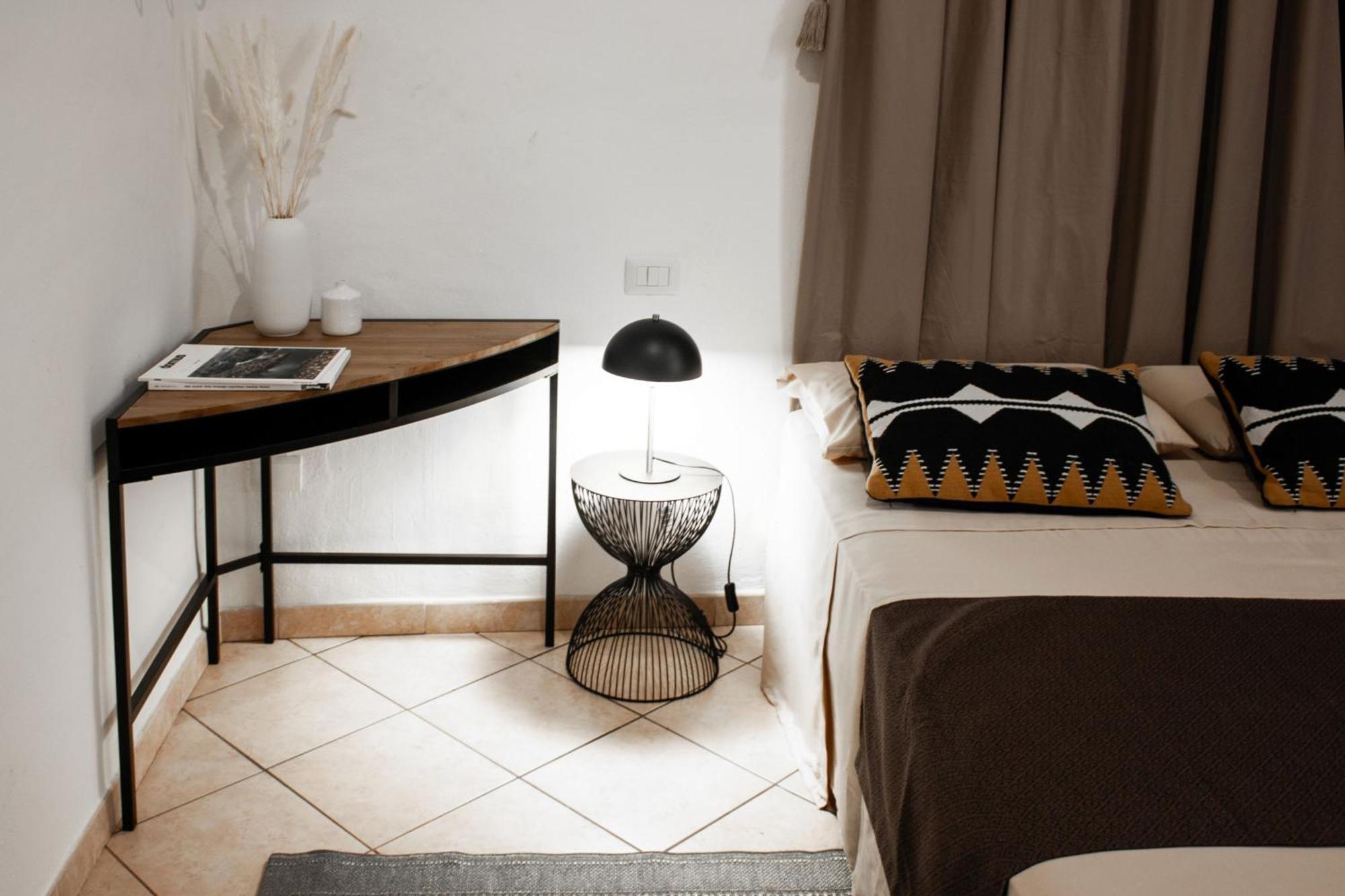 Castello'S Rooms Cagliari Exterior photo